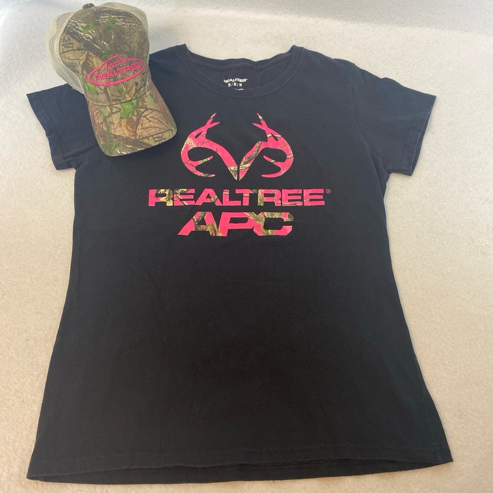 RealTree SET Black & Pink Camo T-shirt & Hat - Medium